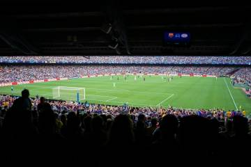 西班牙队同一风格征战2012欧洲杯与2026世界杯（配图示意）